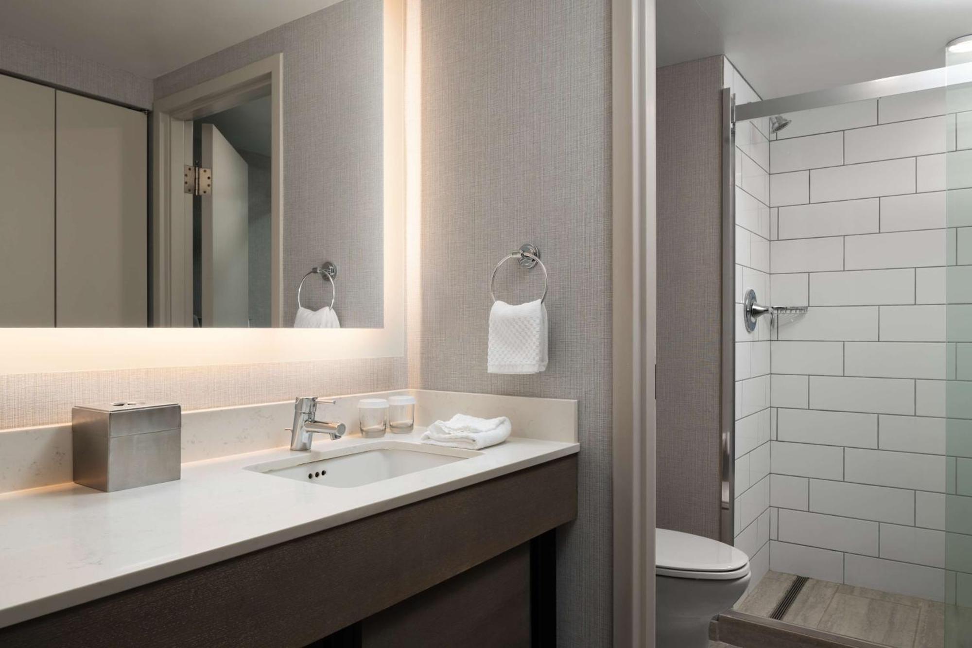 Doubletree By Hilton Pittsburgh Airport Moon Township